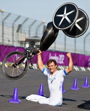 300x01346875082619Alex_Zanardi